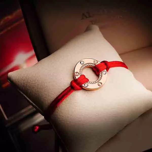 أسوار شارمنق - أحمر